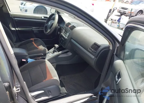 2009 Volkswagen Jetta S z USA, uszkodzony, nr VIN 3VWJZ71K09M089563